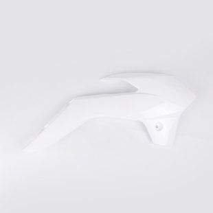 Накладка бака права, пластик Geon Terrax 250 NEW 2019, оригінал